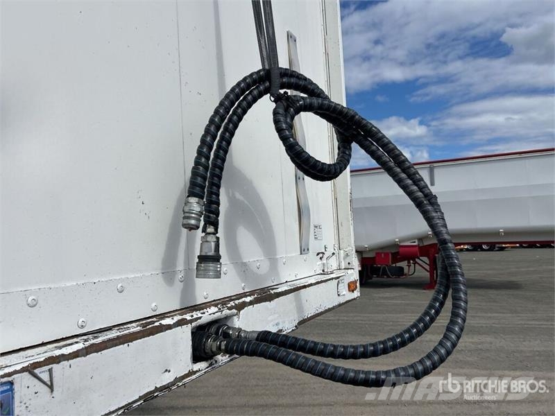  Barker 13.3 m Tri/A Moving Floor Trailer Puspriekabės su grindimis