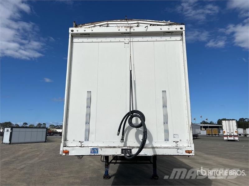 Barker 13.3 m Tri/A Moving Floor Trailer Puspriekabės su grindimis