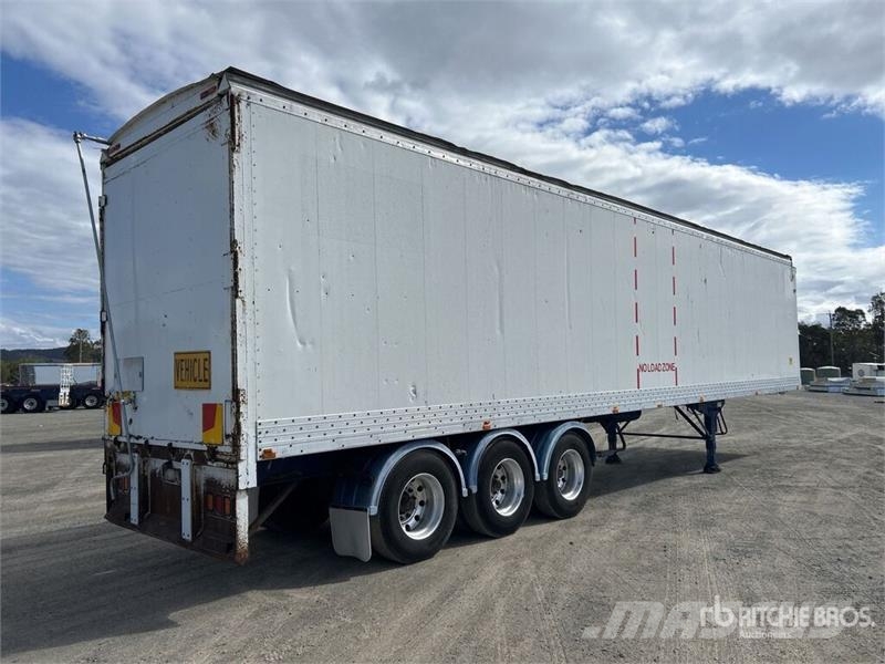  Barker 13.3 m Tri/A Moving Floor Trailer Puspriekabės su grindimis