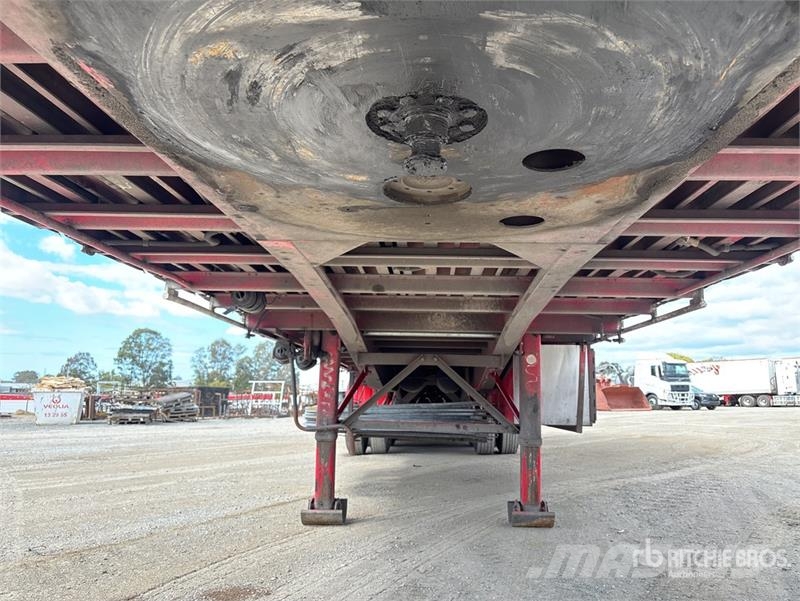  Barker 13.4 m Tri/A Curtain Side Trailer Curtainsider trailers