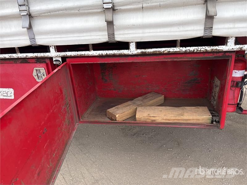  Barker 13.4 m Tri/A Curtain Side Trailer Curtainsider trailers