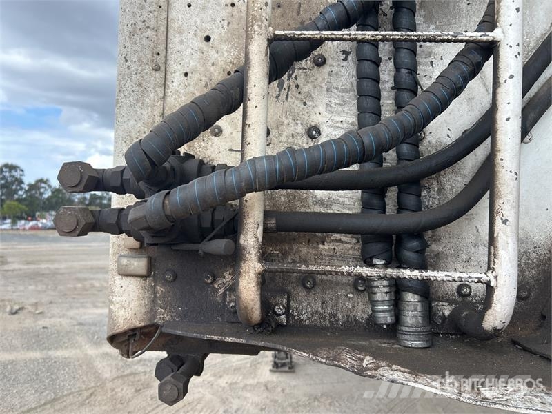 Barker 14 m Tri/A Moving Floor Trailer Walking floor semitrailers