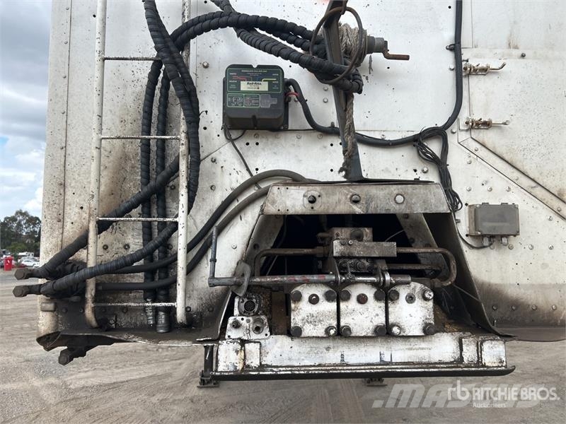 Barker 14 m Tri/A Moving Floor Trailer Walking floor semitrailers