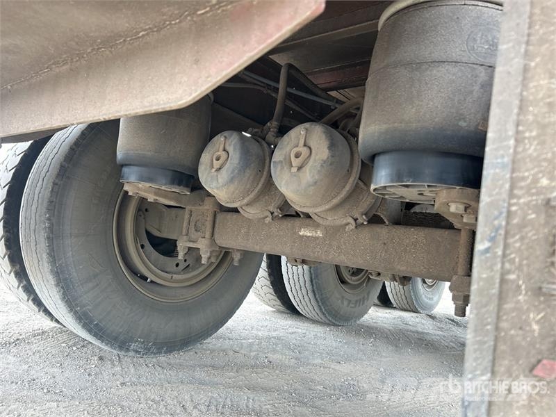 Barker 14 m Tri/A Moving Floor Trailer Walking floor semitrailers