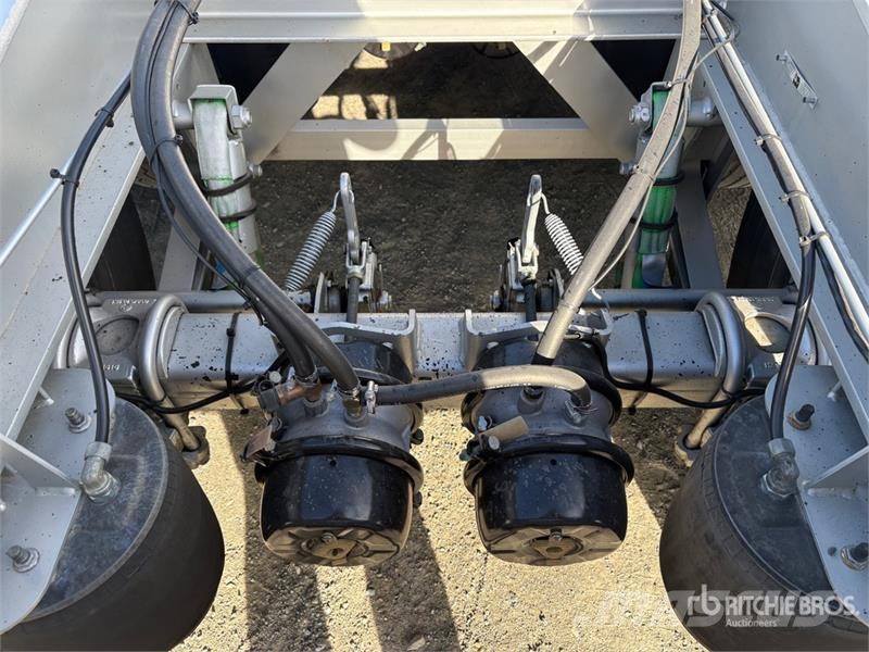 Barker 6.2 m Tri/A B-Double Lead Flatbed Trailer Flatbed/Dropside trailers