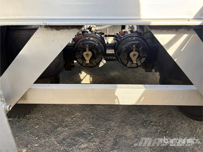  Barker 6.2 m Tri/A B-Double Lead Flatbed Trailer Flatbed/Dropside trailers