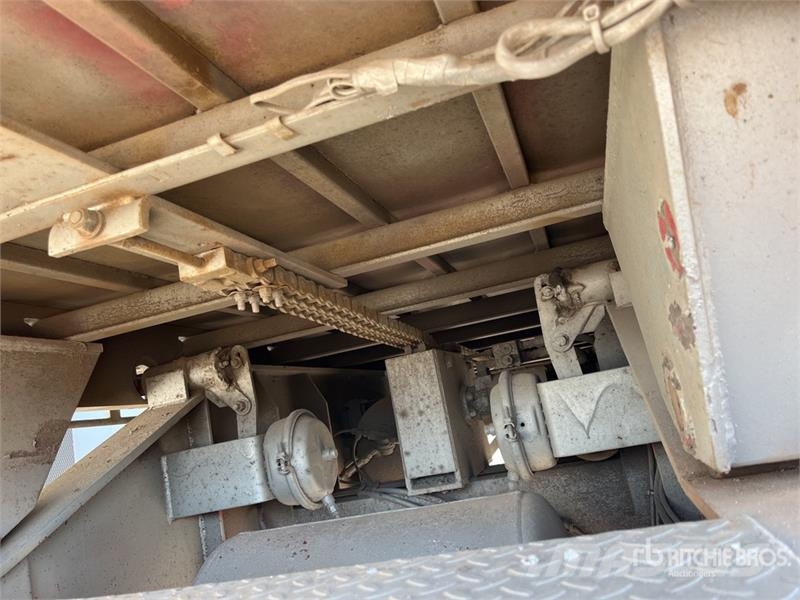  Barker 7.3 m Tri/A B-Double Lead Rollback Curtain  Curtainsider trailers