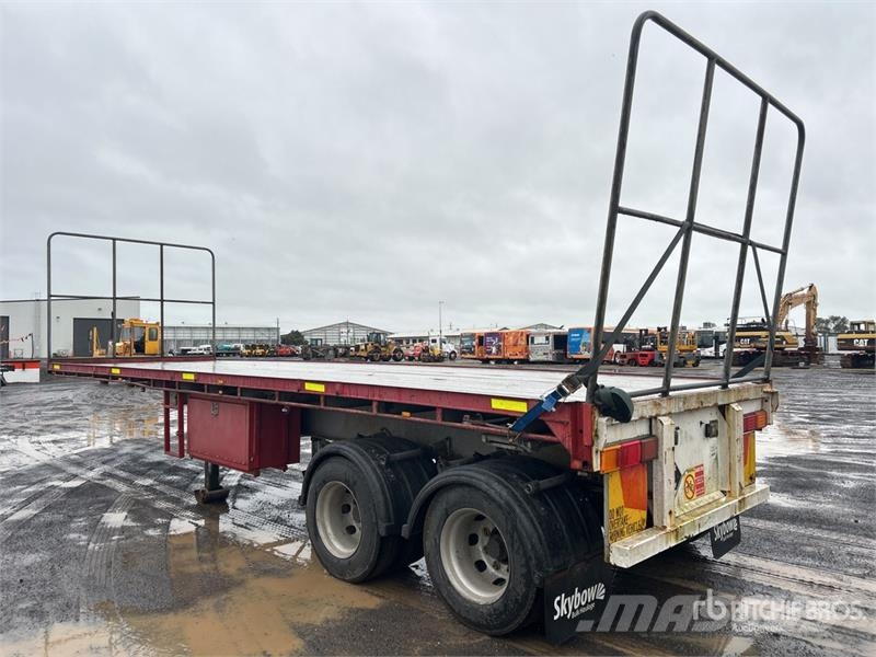  Barker 8.6 m Bogie/A Flatbed Trailer Valníky
