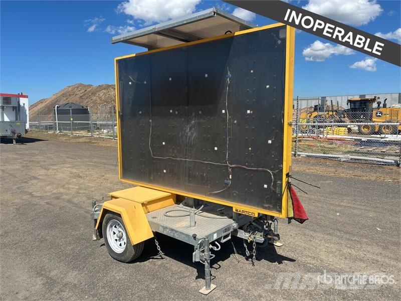 Bartco VM-C-C5-ASM Solar Message Board (Inoperable Прочее дорожностроительное оборудование