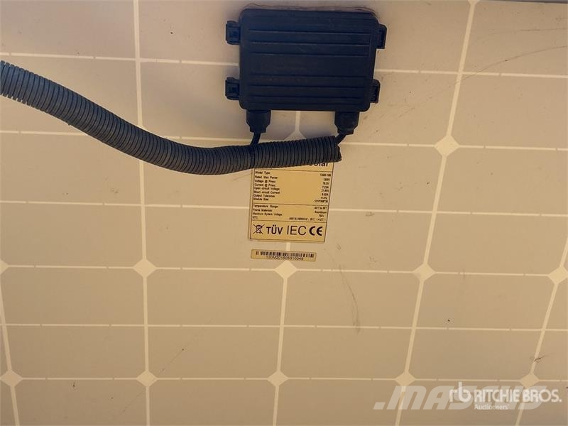 Bartco VM-C-C5-ASM Solar Message Board (Inoperable Прочее дорожностроительное оборудование