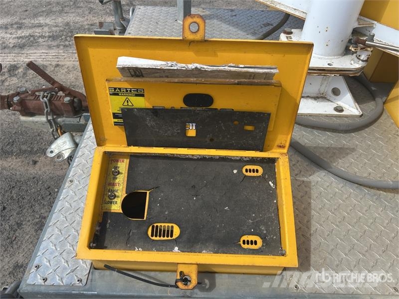 Bartco VM-C-C5-BSM Solar Message Board (Inoperable Muud