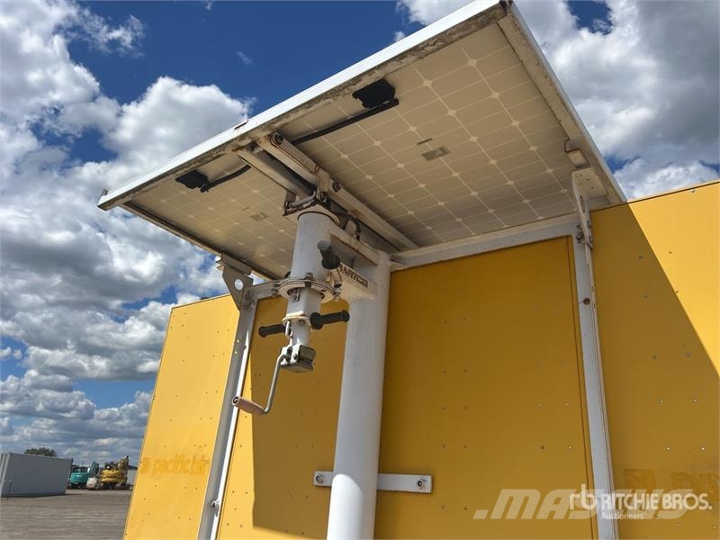 Bartco VM-C-C5-BSM Solar Message Board (Inoperable Muud