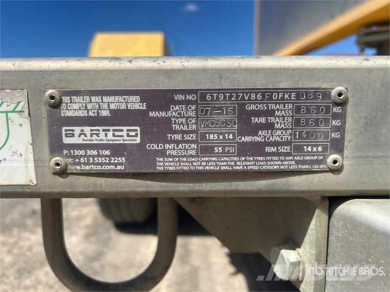  Bartco VMC-5C-400 Solar Message Board (Inoperable) Прочее дорожностроительное оборудование
