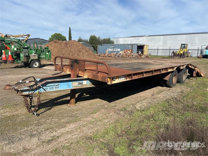 Beavertail 7.6 m Bogie/A Equipment Trailer Prívesy na prepravu automobilov
