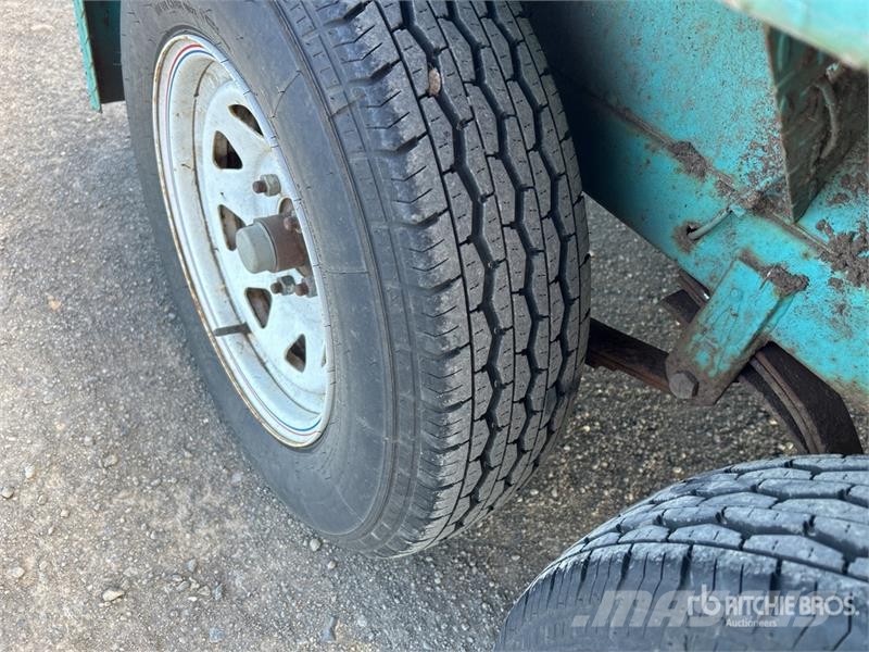 Blue Star 1200 L Bogie/A 2.4m Water Tank Trailer Camion altro
