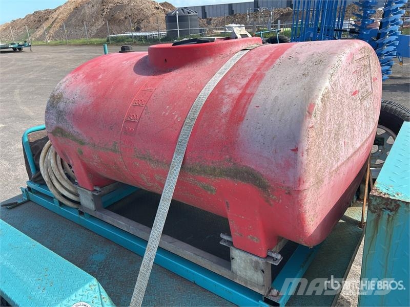 Blue Star 1200 L Bogie/A 2.4m Water Tank Trailer Camion altro