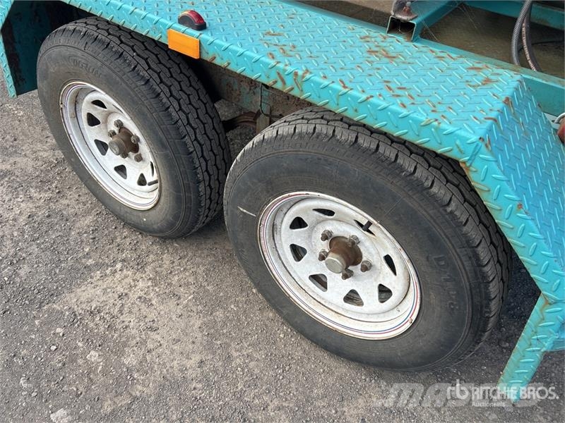 Blue Star 1200 L Bogie/A 2.4m Water Tank Trailer Camion altro