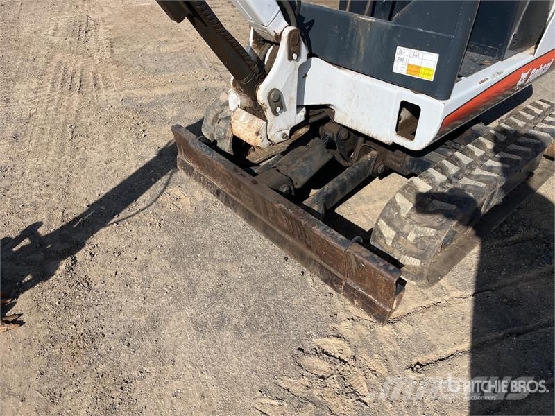 Bobcat 323 소형 굴삭기 7톤 미만
