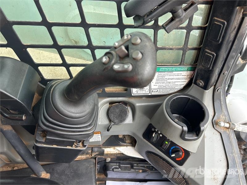 Bobcat T770 Skid steer loaders