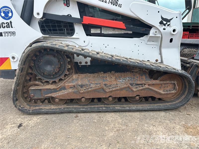 Bobcat T770 Skid steer loaders