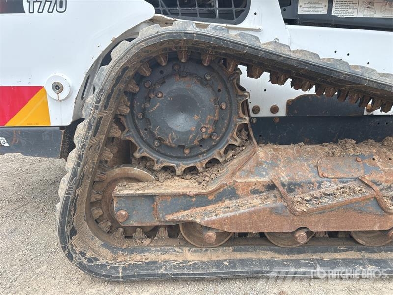 Bobcat T770 Skid steer loaders