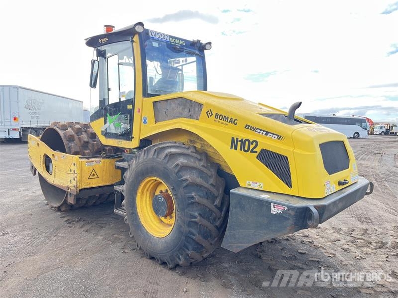 Bomag BW211PD-5 Enkelt tromle