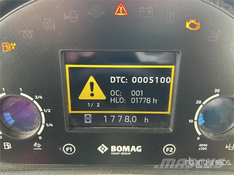 Bomag BW211PD-5 Padfoot Drum Compactor Ťahačové valce
