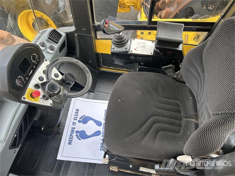Bomag BW211PD-5 Padfoot Drum Compactor Ťahačové valce
