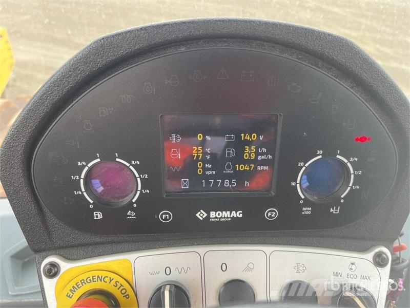 Bomag BW211PD-5 Padfoot Drum Compactor مداحل أحادية الأسطوانة