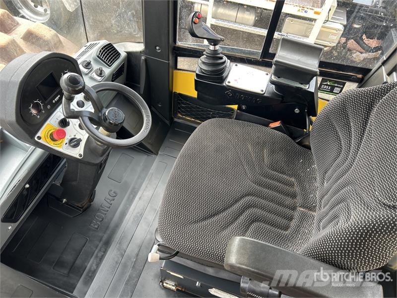 Bomag BW211PD-5 Padfoot Drum Compactor Egydobos hengerek