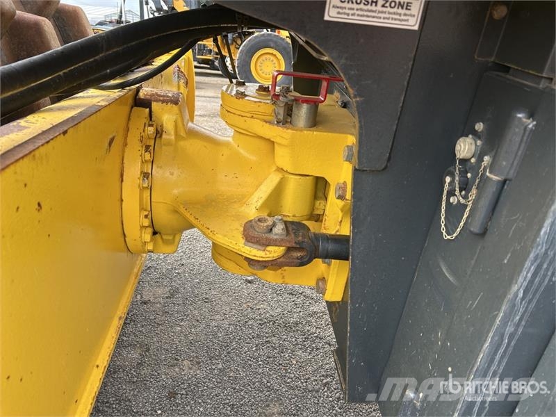 Bomag BW211PD-5 Padfoot Drum Compactor Ťahačové valce