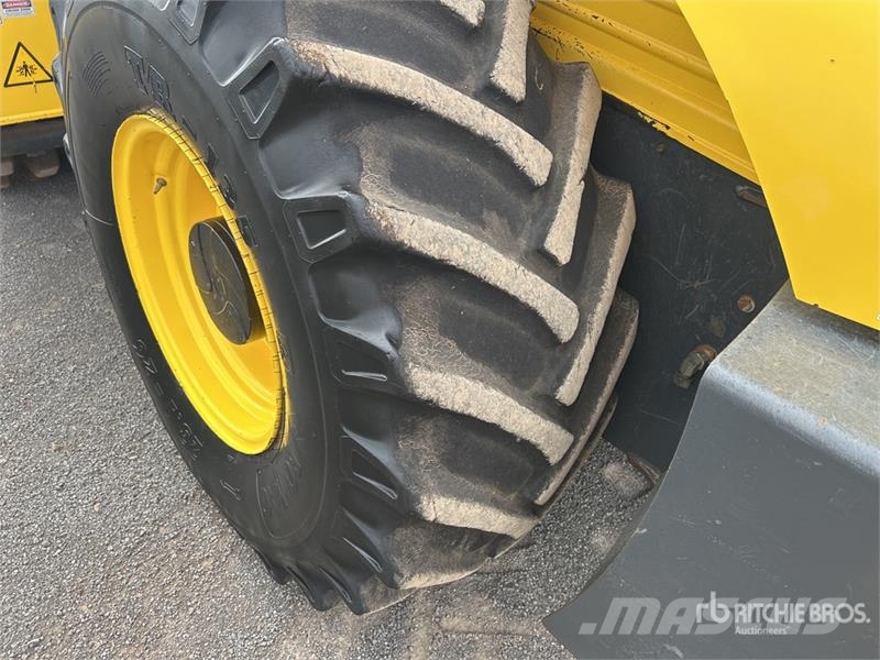 Bomag BW211PD-5 Padfoot Drum Compactor Egydobos hengerek