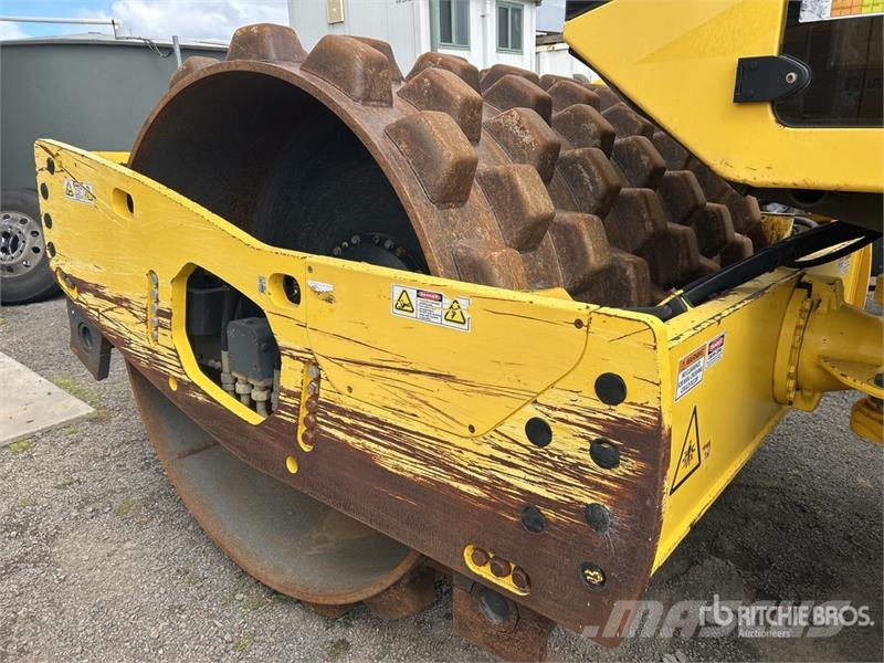 Bomag BW211PD-5 Padfoot Drum Compactor Ťahačové valce