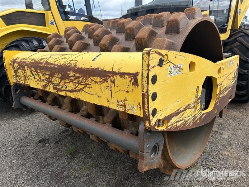 Bomag BW211PD-5 Padfoot Drum Compactor Ťahačové valce