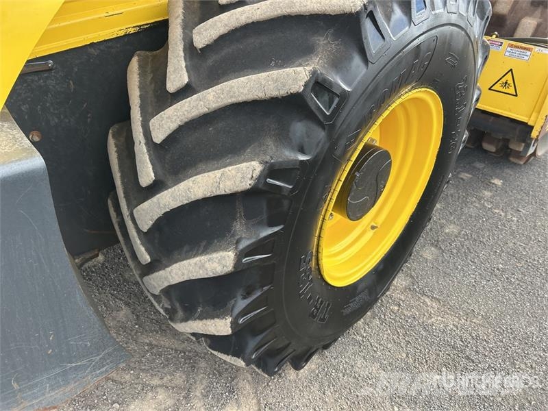 Bomag BW211PD-5 Padfoot Drum Compactor Egydobos hengerek