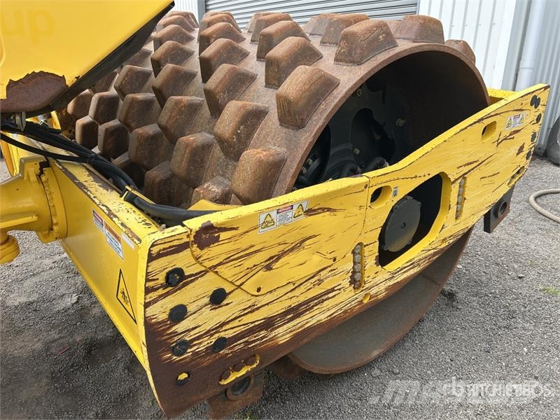 Bomag BW211PD-5 Padfoot Drum Compactor Ťahačové valce