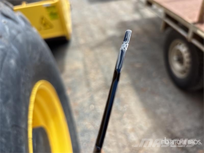 Bomag BW213D-5 Smooth Drum Compactor Rodillos de un solo tambor