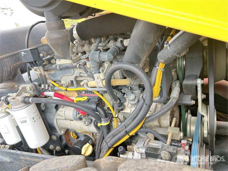 Bomag BW213D-5 Smooth Drum Compactor Single drum rollers