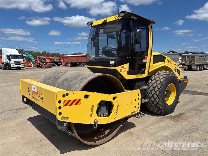Bomag BW213D-5 Smooth Drum Compactor Rodillos de un solo tambor