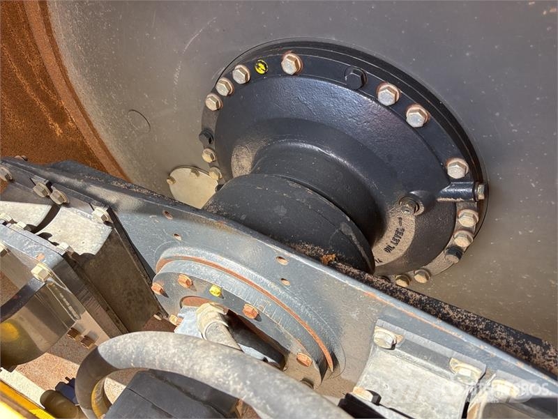 Bomag BW213D-5 Smooth Drum Compactor Rodillos de un solo tambor