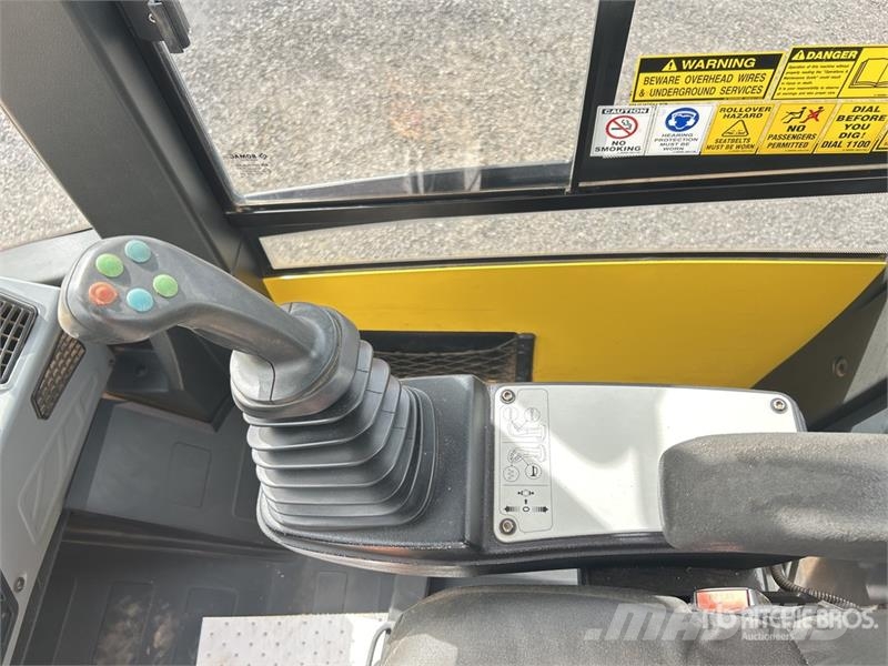 Bomag BW213D-5 Smooth Drum Compactor Single drum rollers