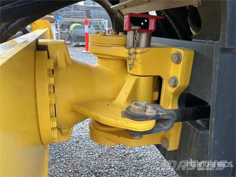 Bomag BW213D-5 Smooth Drum Compactor Single drum rollers