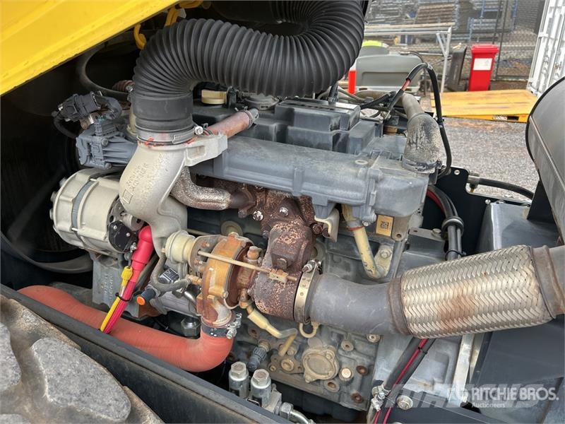 Bomag BW213D-5 Smooth Drum Compactor Single drum rollers