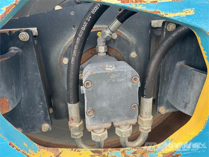 Bomag BW213D5 Smooth Drum Compactor Valjci sa jednim bubnjem