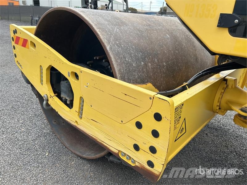 Bomag BW213D5 Smooth Drum Compactor Valjci sa jednim bubnjem