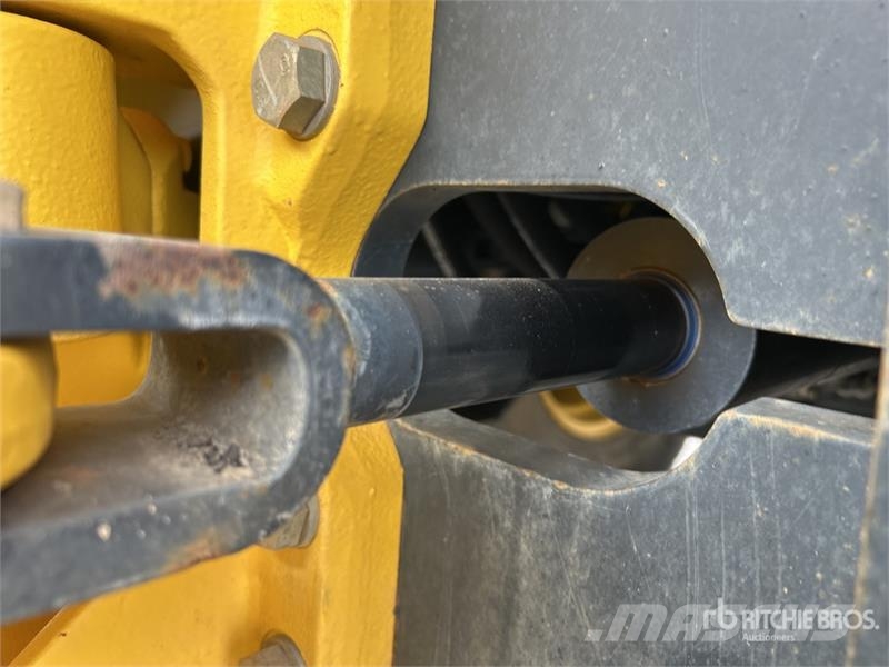 Bomag BW213D5 Smooth Drum Compactor Valjci sa jednim bubnjem