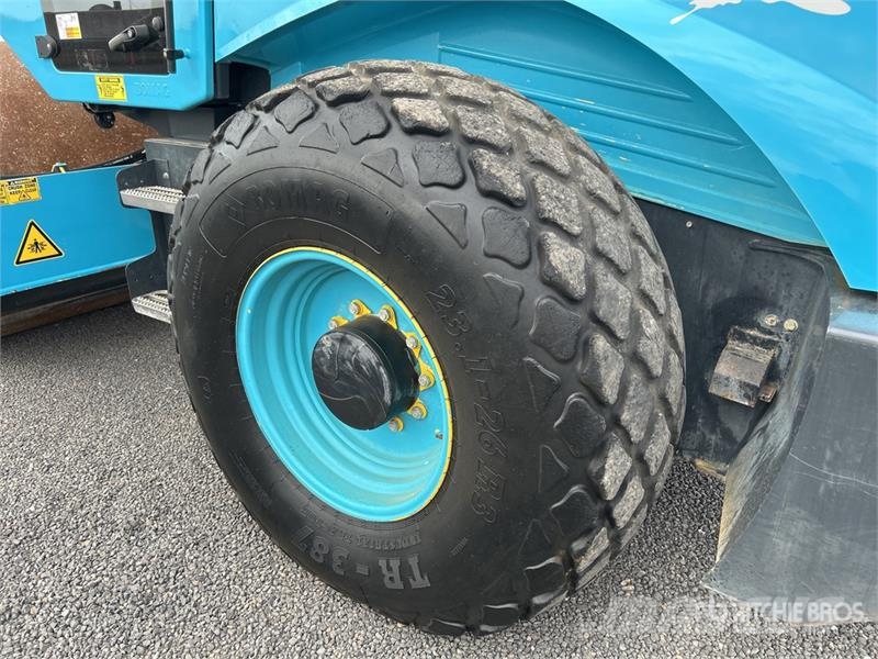 Bomag BW213D5 Smooth Drum Compactor Valjci sa jednim bubnjem