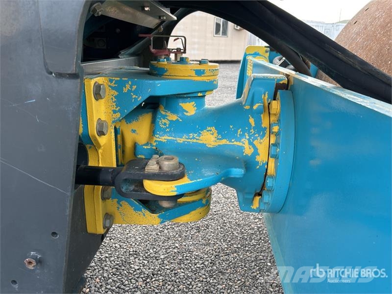 Bomag BW213D5 Smooth Drum Compactor Valjci sa jednim bubnjem