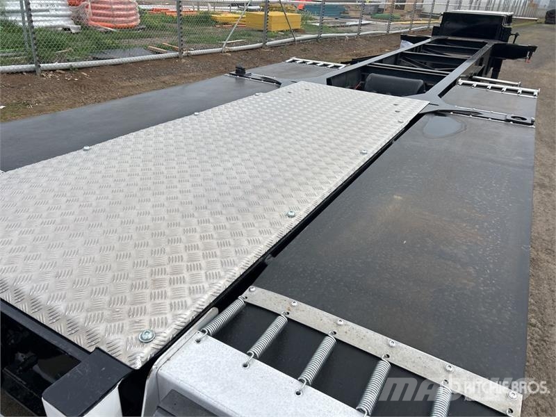 Boomer 12 m Tri/A Step Deck Container Trailer Konteinerveohaagised