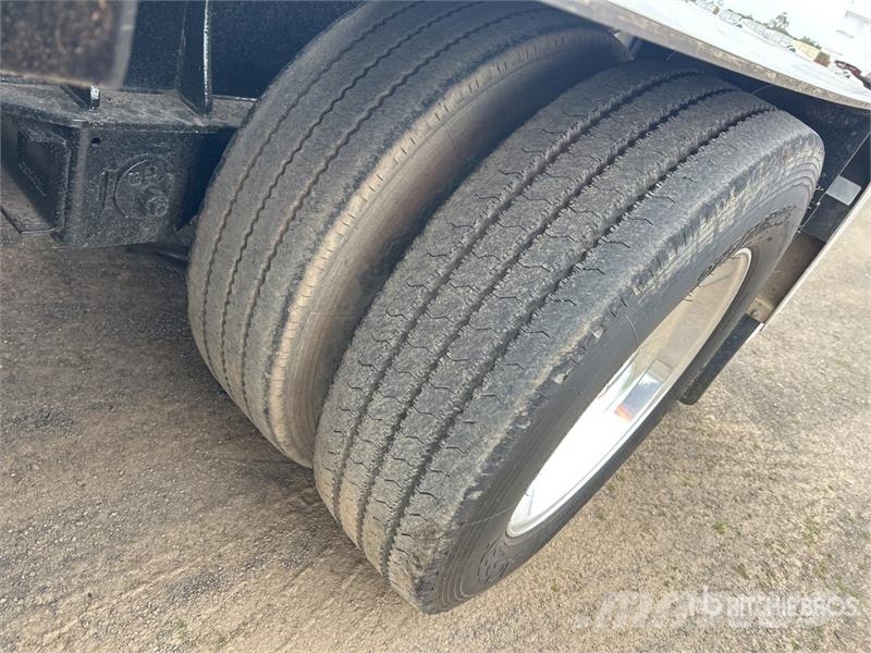 Boomer 12 m Tri/A Step Deck Container Trailer Konteinerveohaagised